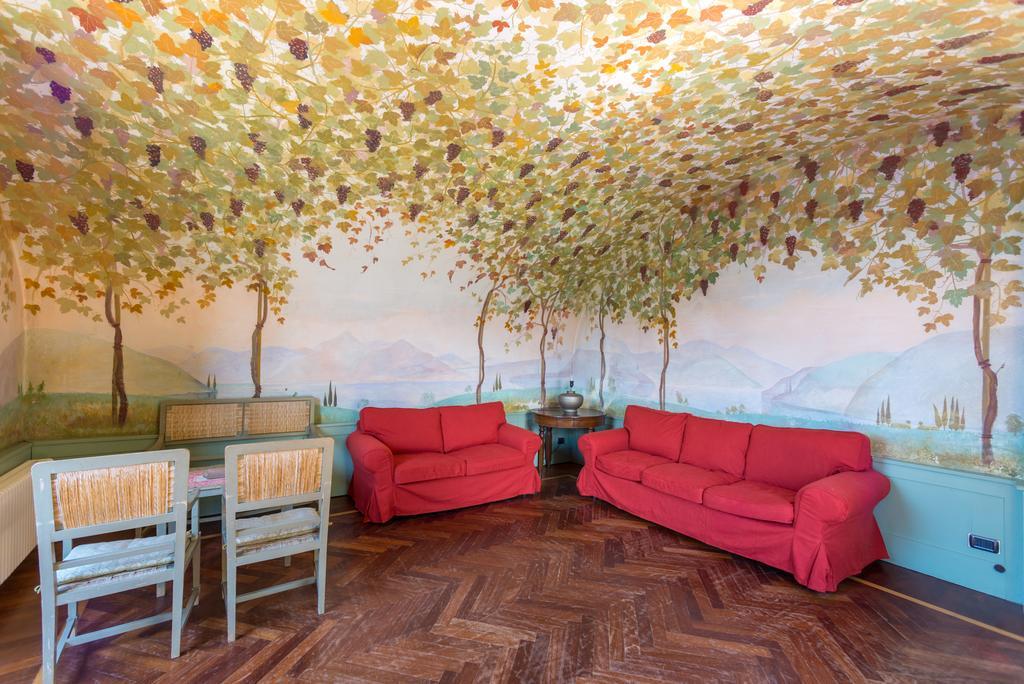 Villa La Rossa Fiumelatte Buitenkant foto
