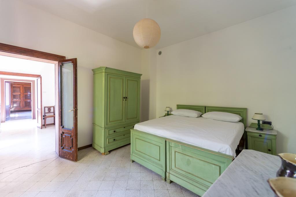 Villa La Rossa Fiumelatte Buitenkant foto